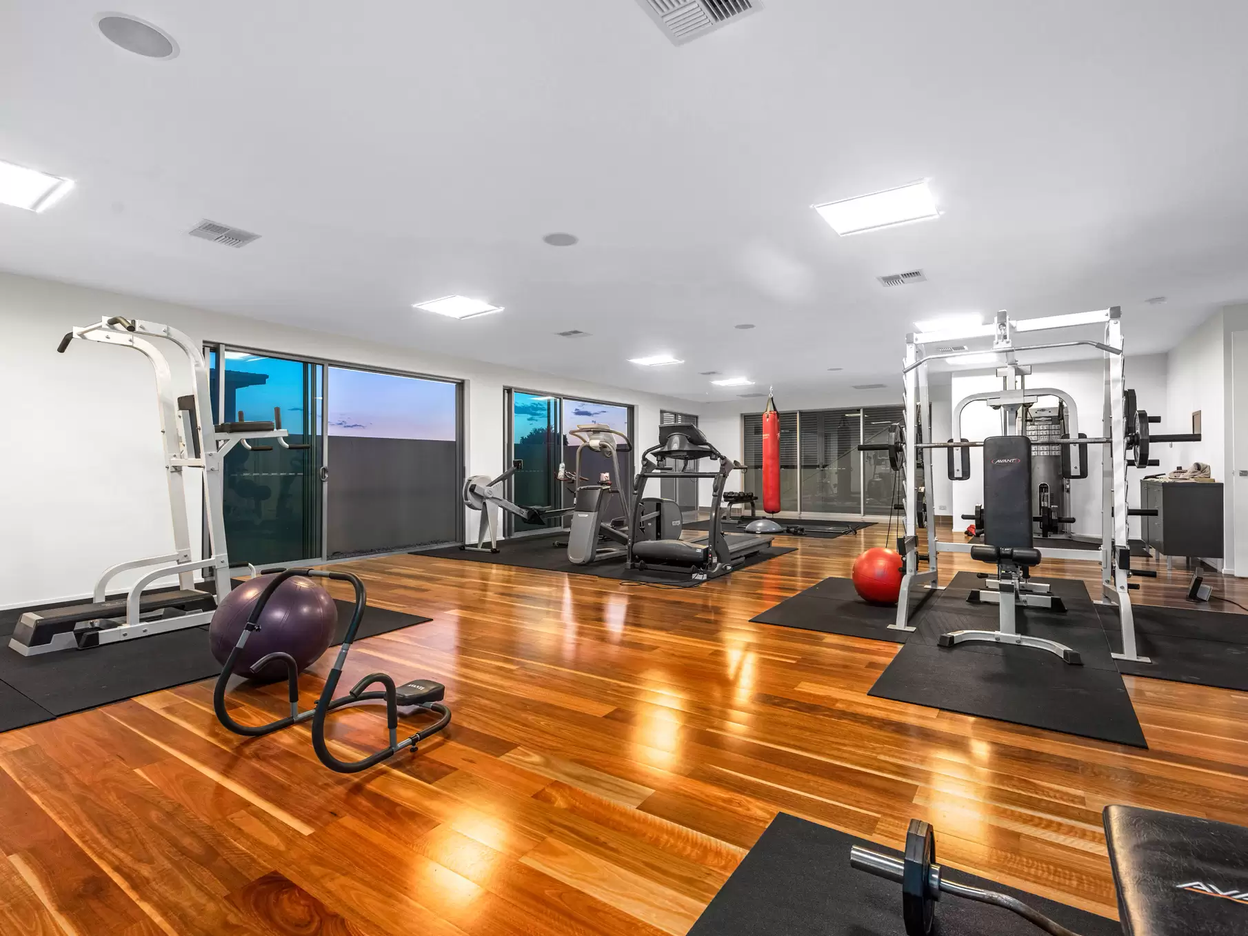 128 Crosby Road, Ascot Sold by Queensland Sotheby's International Realty - image 1