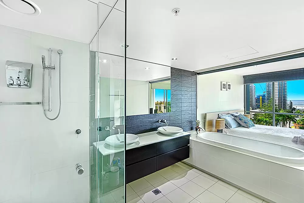 702/11 Hill Parade, Main Beach Sold by Queensland Sotheby's International Realty - image 1