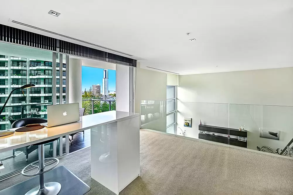 702/11 Hill Parade, Main Beach Sold by Queensland Sotheby's International Realty - image 1