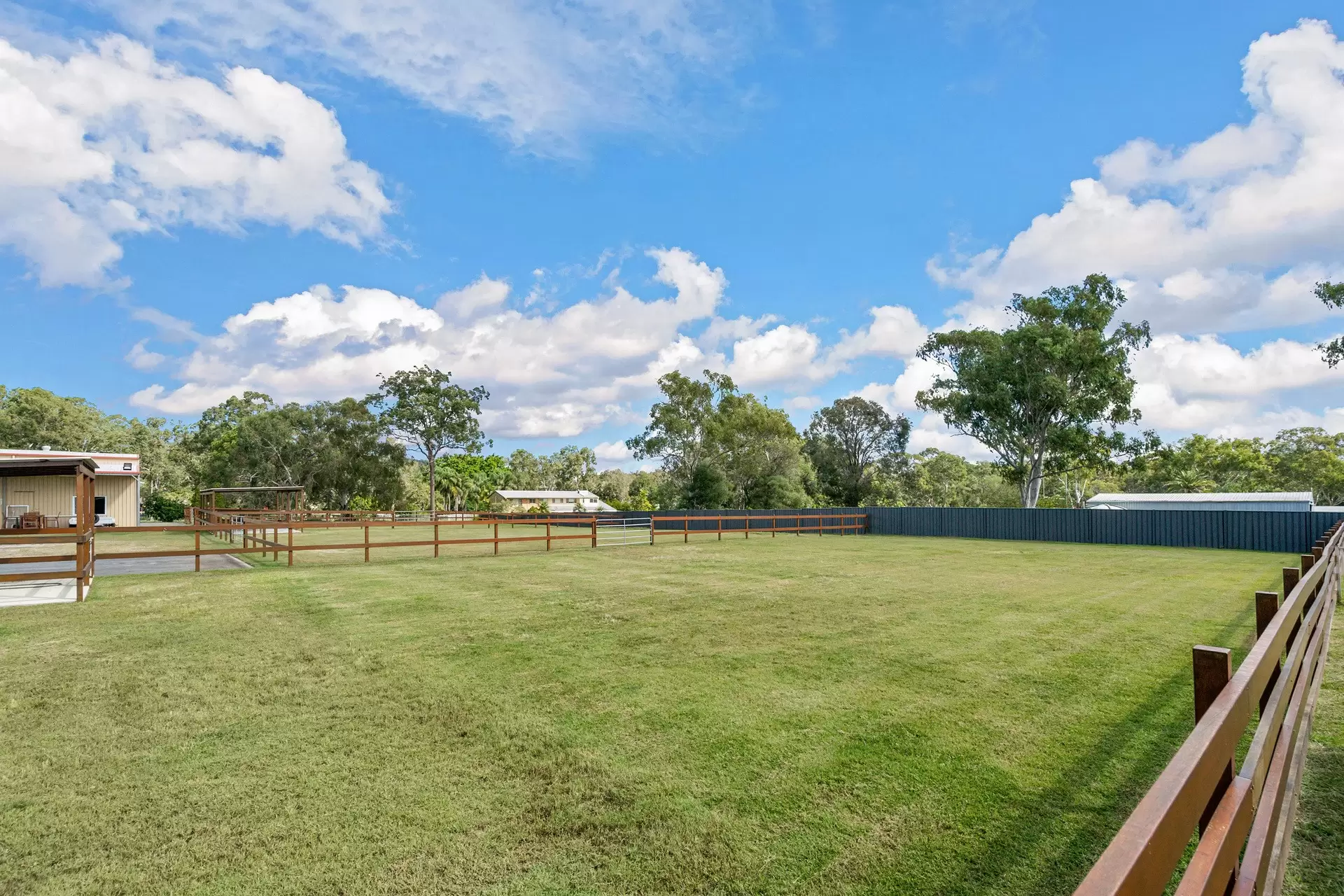 349 Boston Road, Belmont Sold by Queensland Sotheby's International Realty - image 1