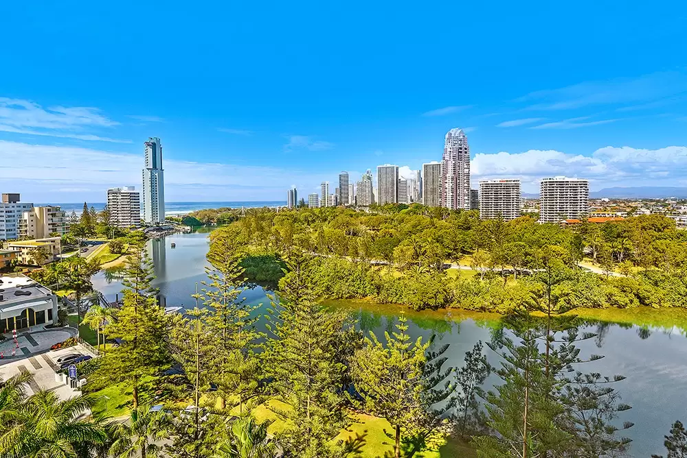 24 Breaker Street, Main Beach Sold by Queensland Sotheby's International Realty - image 1