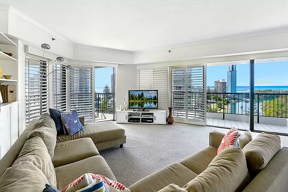 24 Breaker Street, Main Beach Sold by Queensland Sotheby's International Realty - image 1