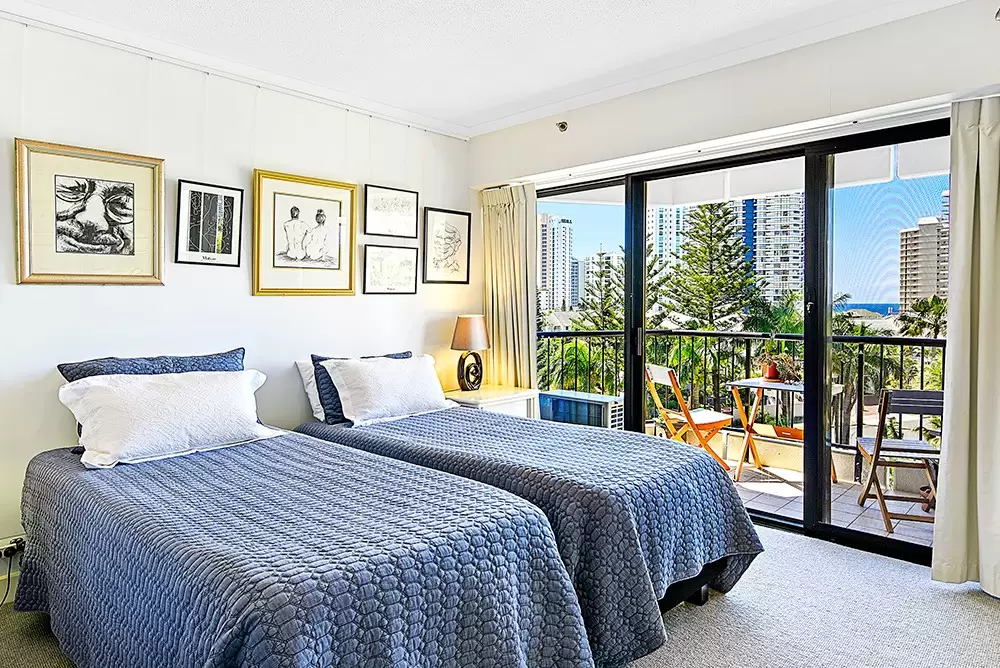4B/24 Breaker Street, Main Beach Sold by Queensland Sotheby's International Realty - image 1