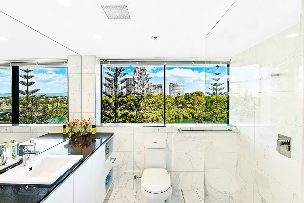 4B/24 Breaker Street, Main Beach Sold by Queensland Sotheby's International Realty - image 1