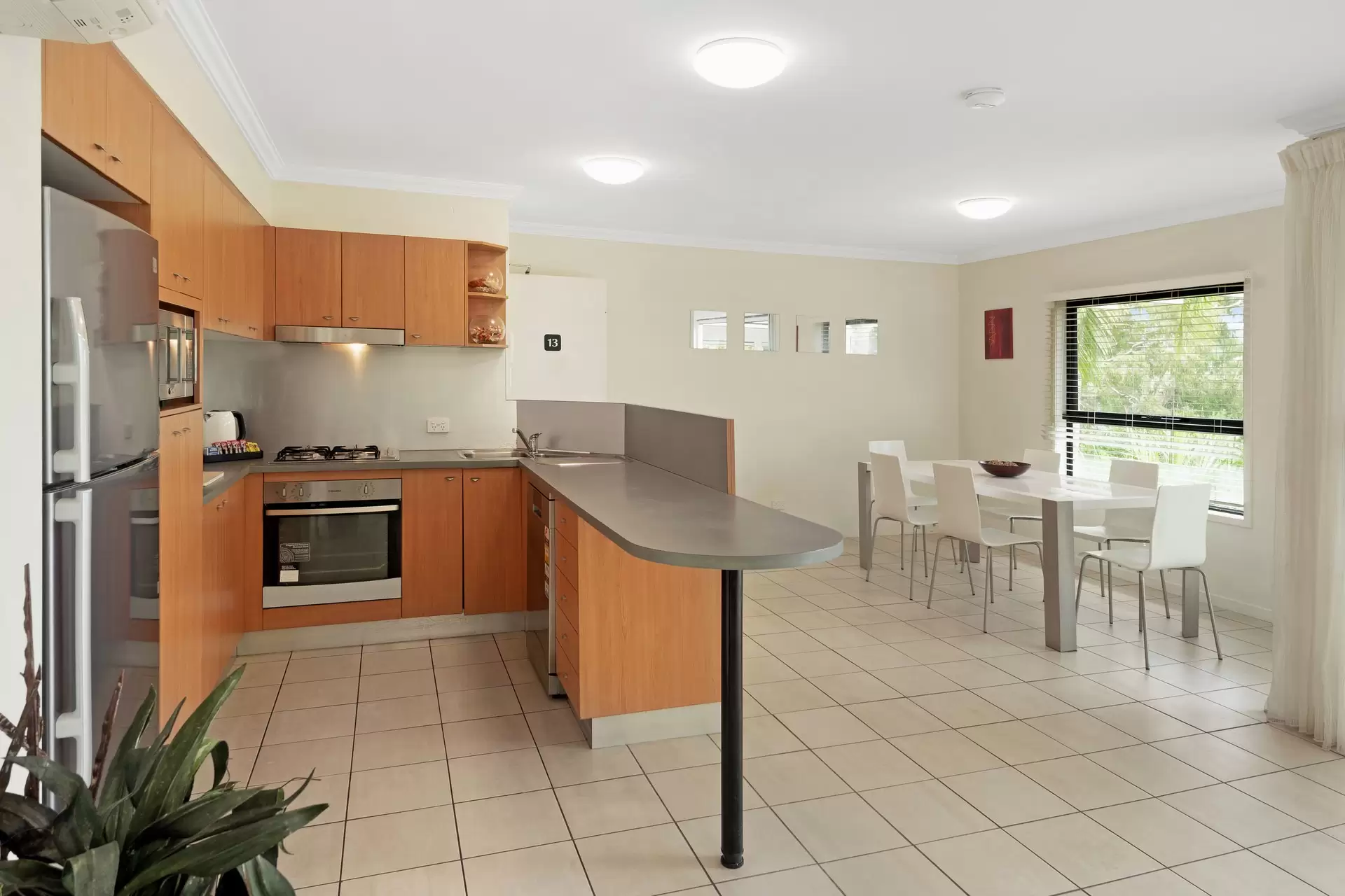 13/5 Banksia Court, Hamilton Island Sold by Queensland Sotheby's International Realty - image 1
