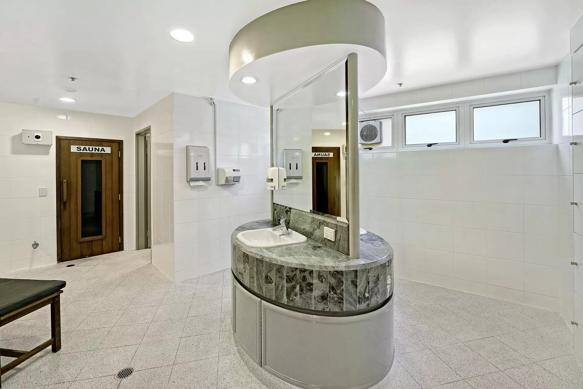 C20-3/75 Brighton Parade, Southport Sold by Queensland Sotheby's International Realty - image 1