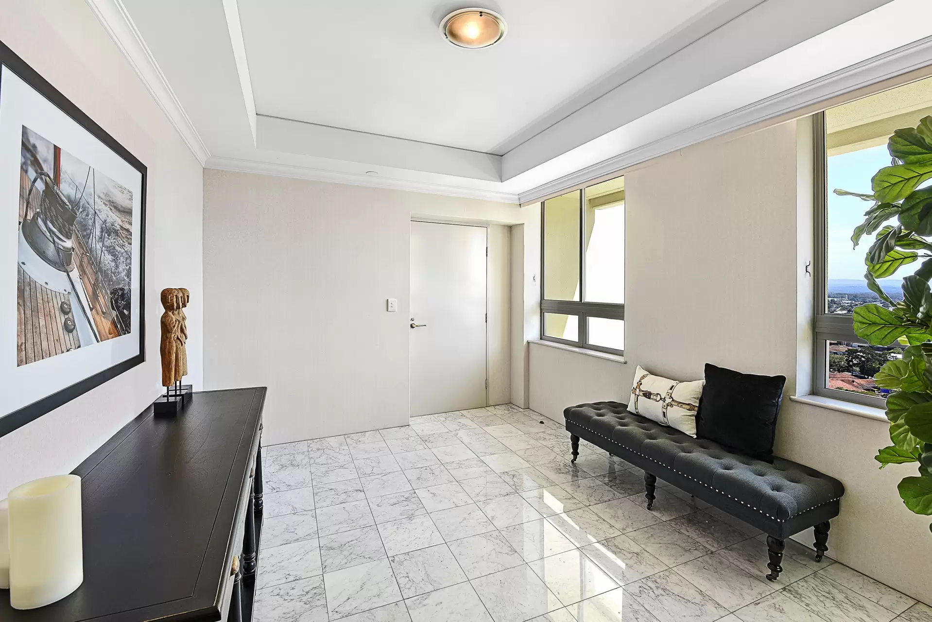 C20-3/75 Brighton Parade, Southport Sold by Queensland Sotheby's International Realty - image 1