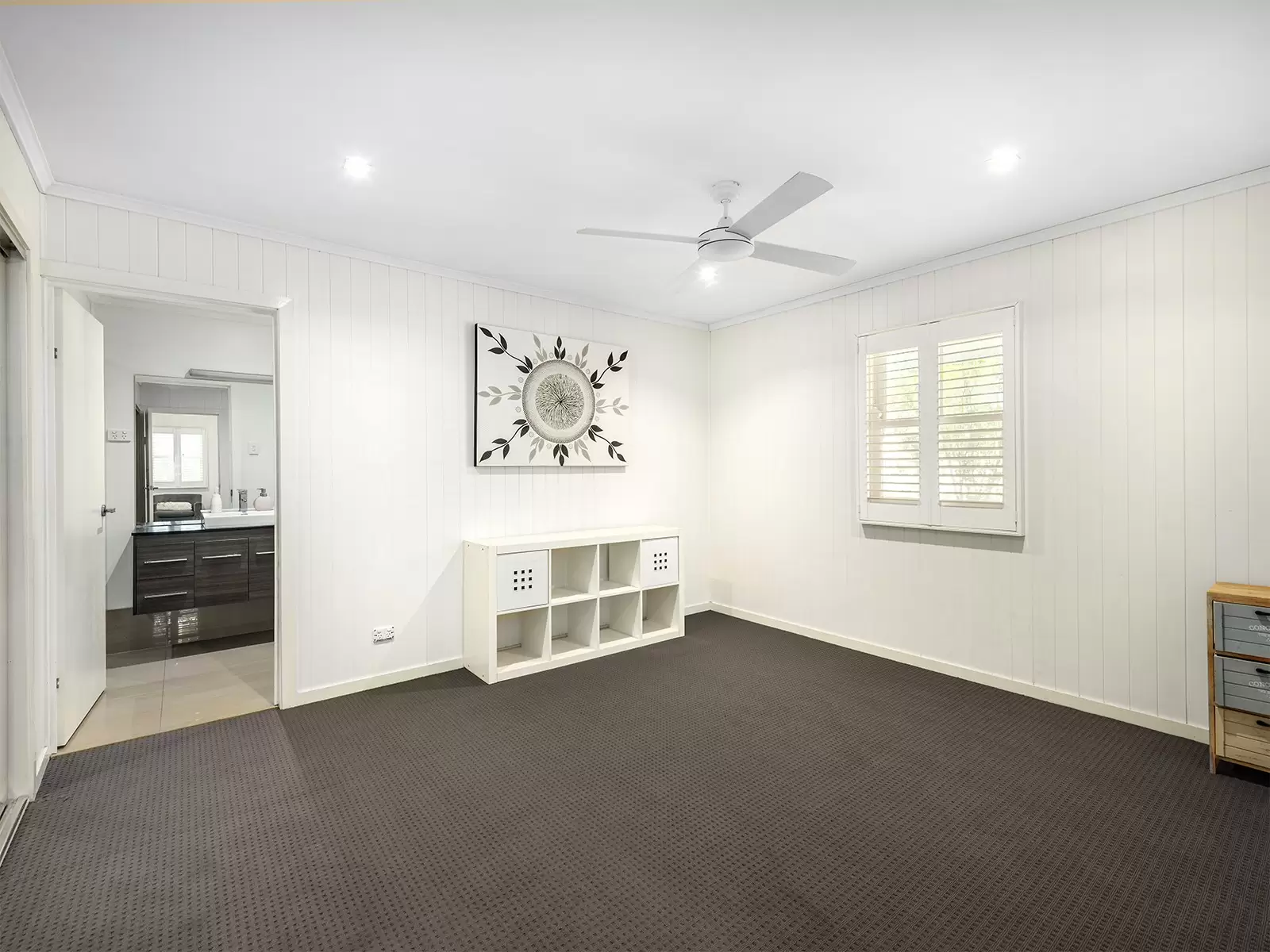 83 Lodge Road, Kalinga Sold by Queensland Sotheby's International Realty - image 1