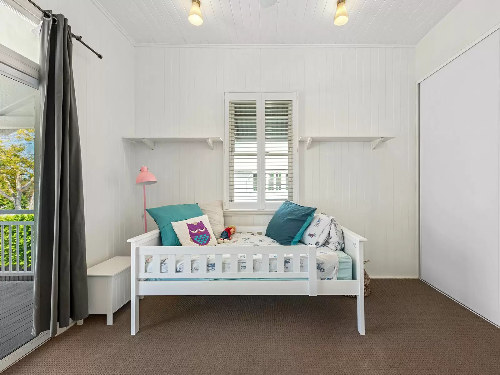 83 Lodge Road, Kalinga Sold by Queensland Sotheby's International Realty - image 1