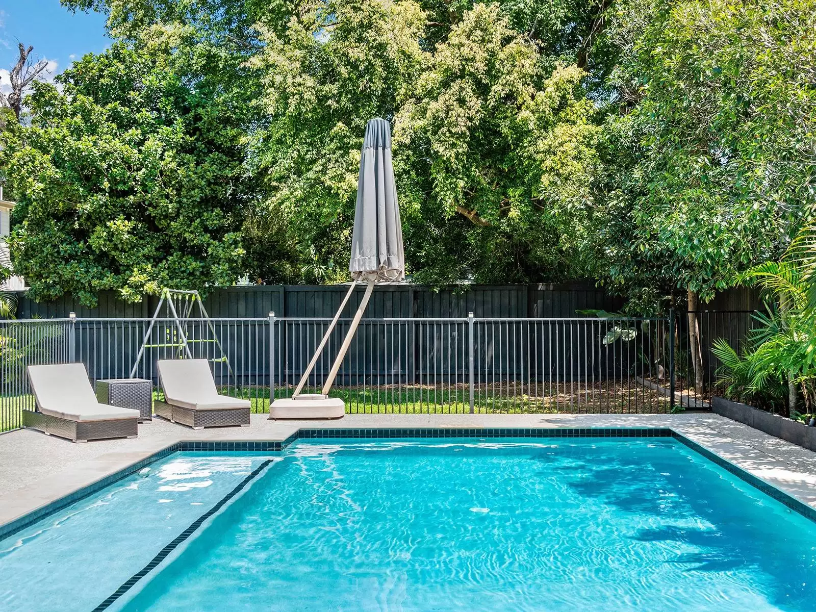 83 Lodge Road, Kalinga Sold by Queensland Sotheby's International Realty - image 1