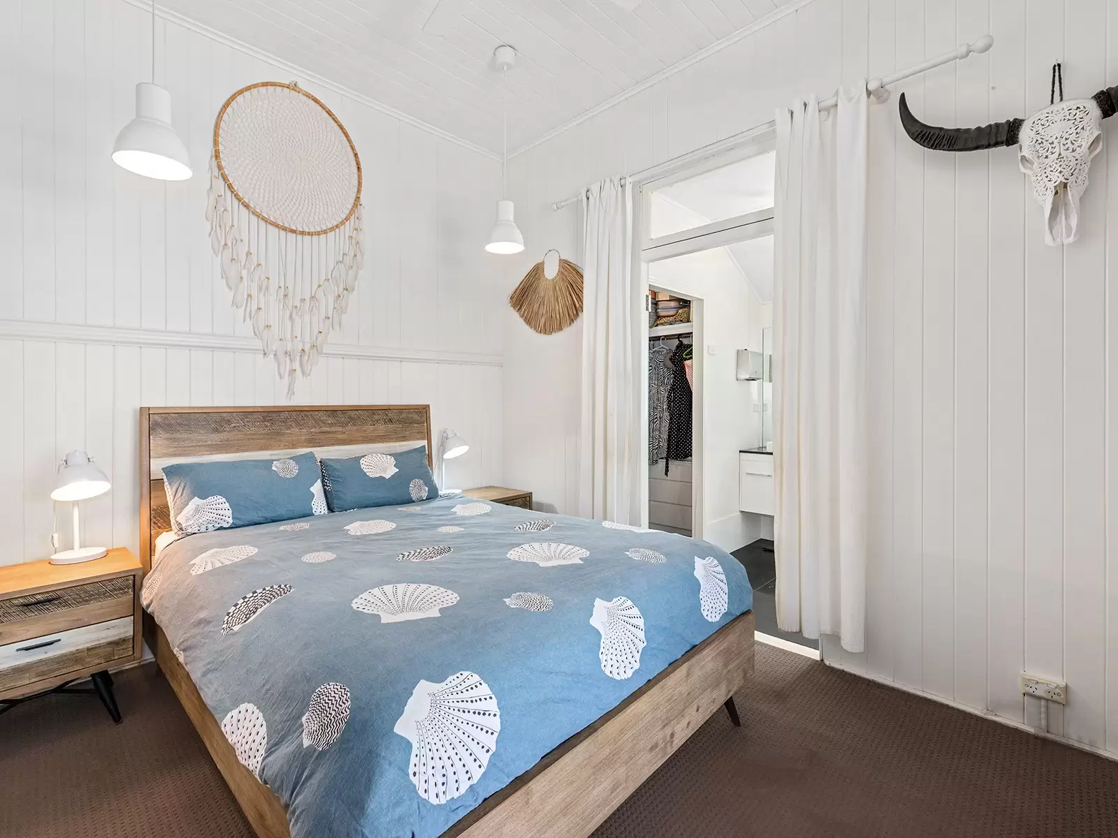 83 Lodge Road, Kalinga Sold by Queensland Sotheby's International Realty - image 1
