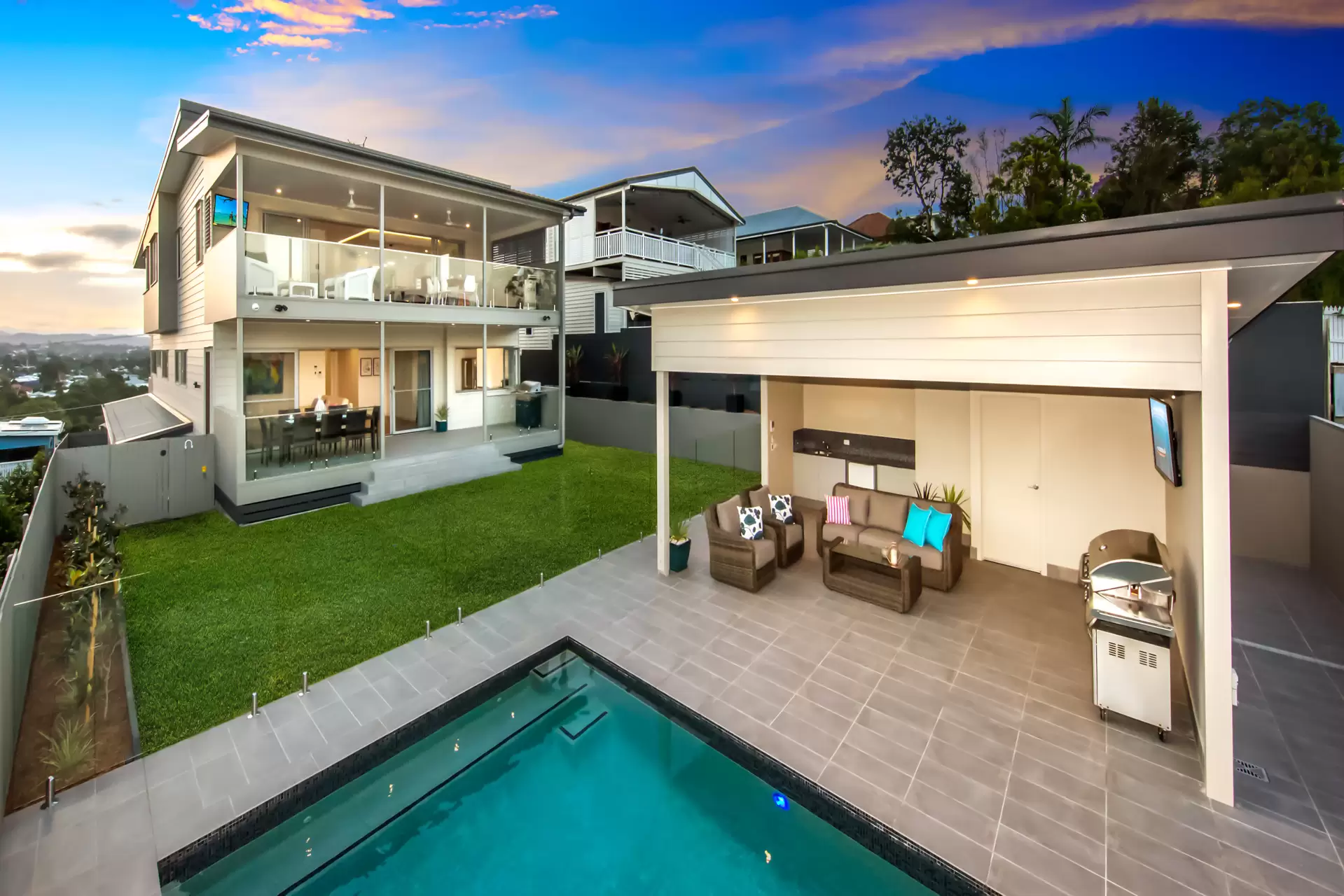 73 Welbeck Street, Alderley Sold by Queensland Sotheby's International Realty - image 1