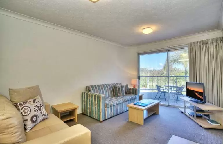 22/2753 Gold Coast Highway, Broadbeach Leased by Queensland Sotheby's International Realty - image 1