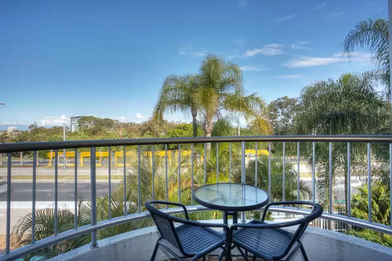 22/2753 Gold Coast Highway, Broadbeach Leased by Queensland Sotheby's International Realty - image 1