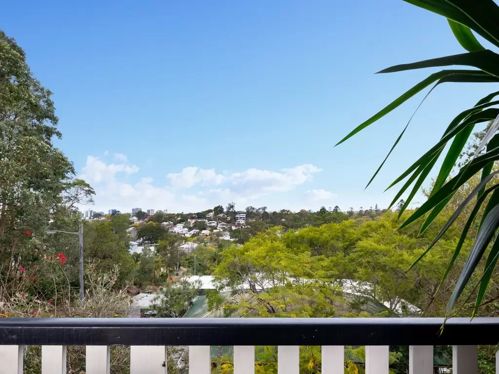 108 Birdwood Terrace, Auchenflower Sold by  - image 1