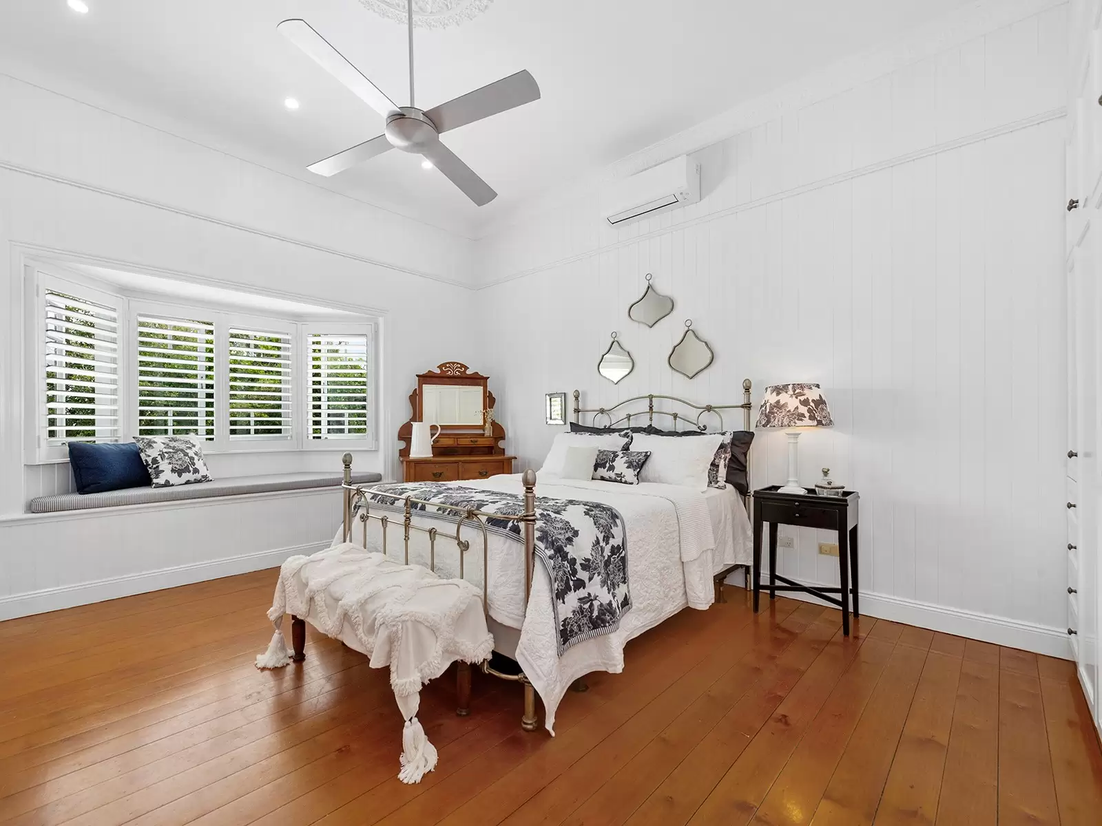 148 Kent Road, Kalinga Sold by Queensland Sotheby's International Realty - image 1