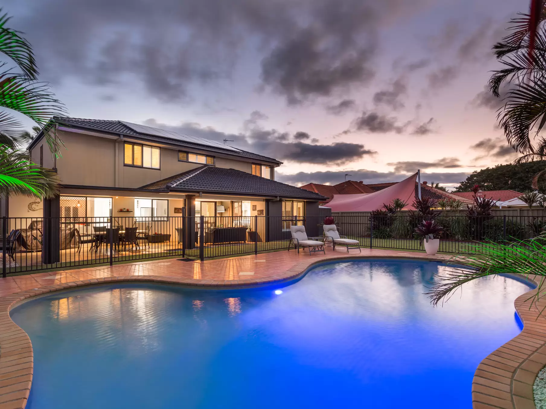 32 Tropicana Circuit, Burleigh Waters Sold by Queensland Sotheby's International Realty - image 1