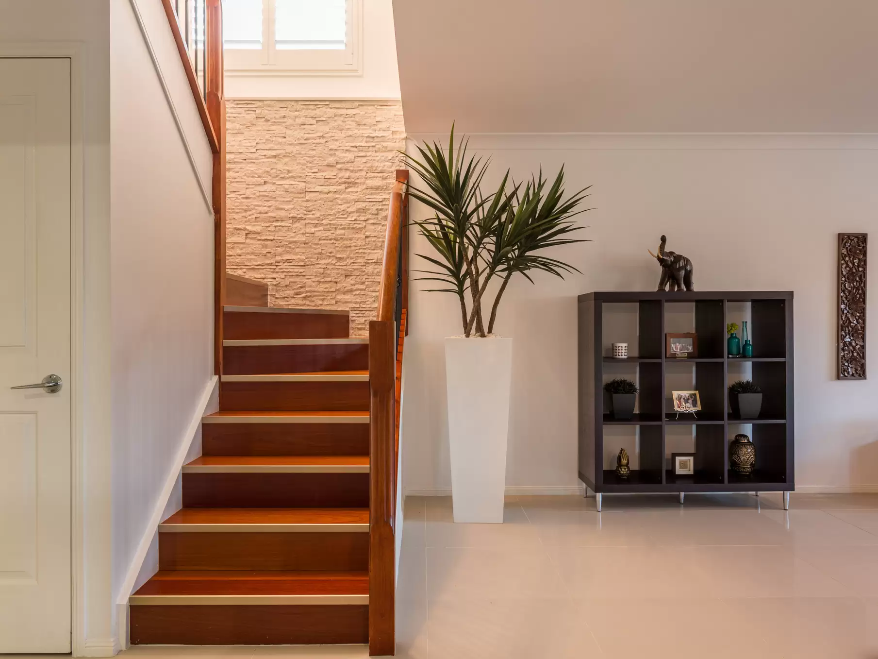 32 Tropicana Circuit, Burleigh Waters Sold by Queensland Sotheby's International Realty - image 1