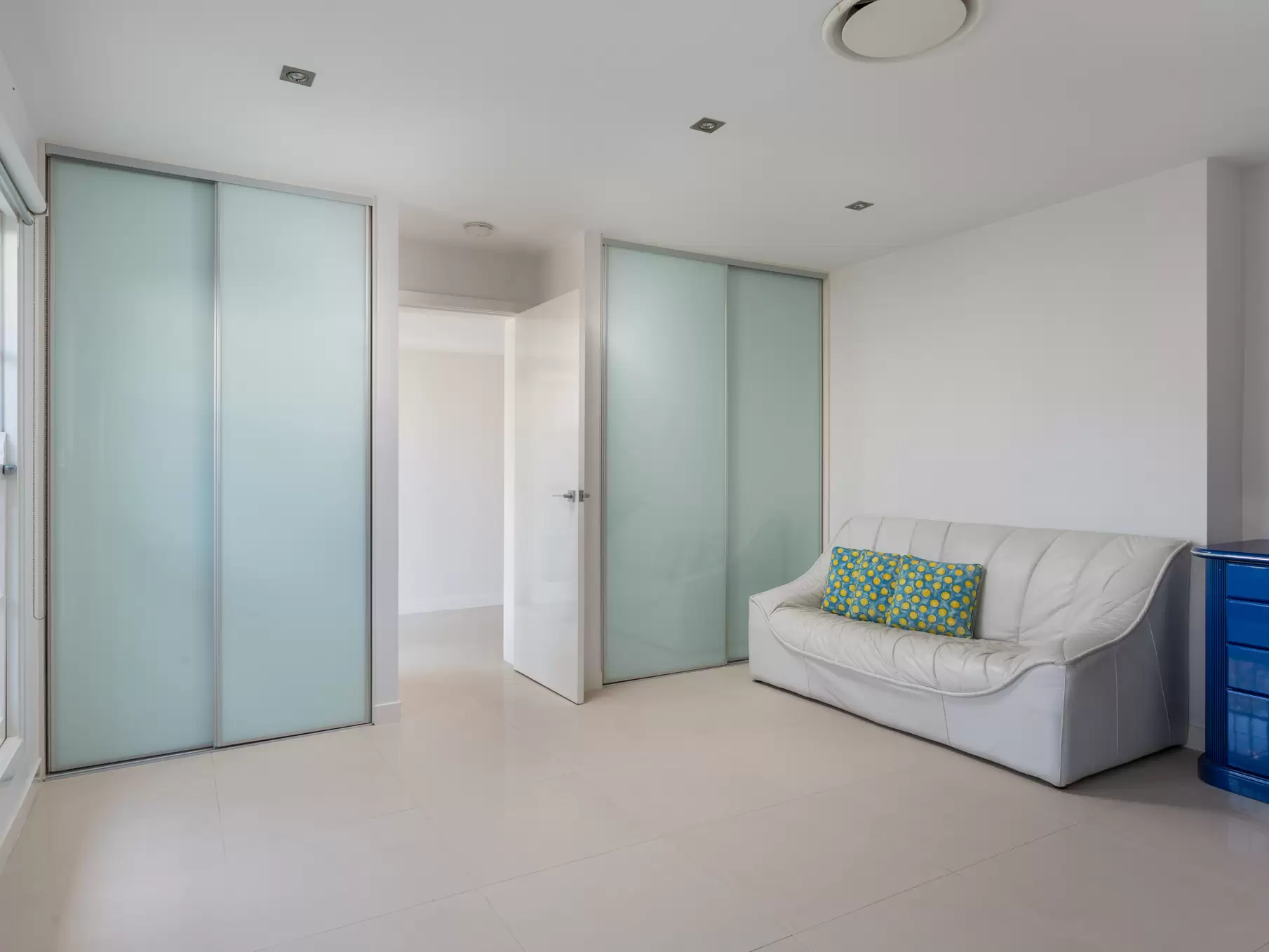 75 Amalfi Drive, Isle Of Capri Sold by Queensland Sotheby's International Realty - image 1