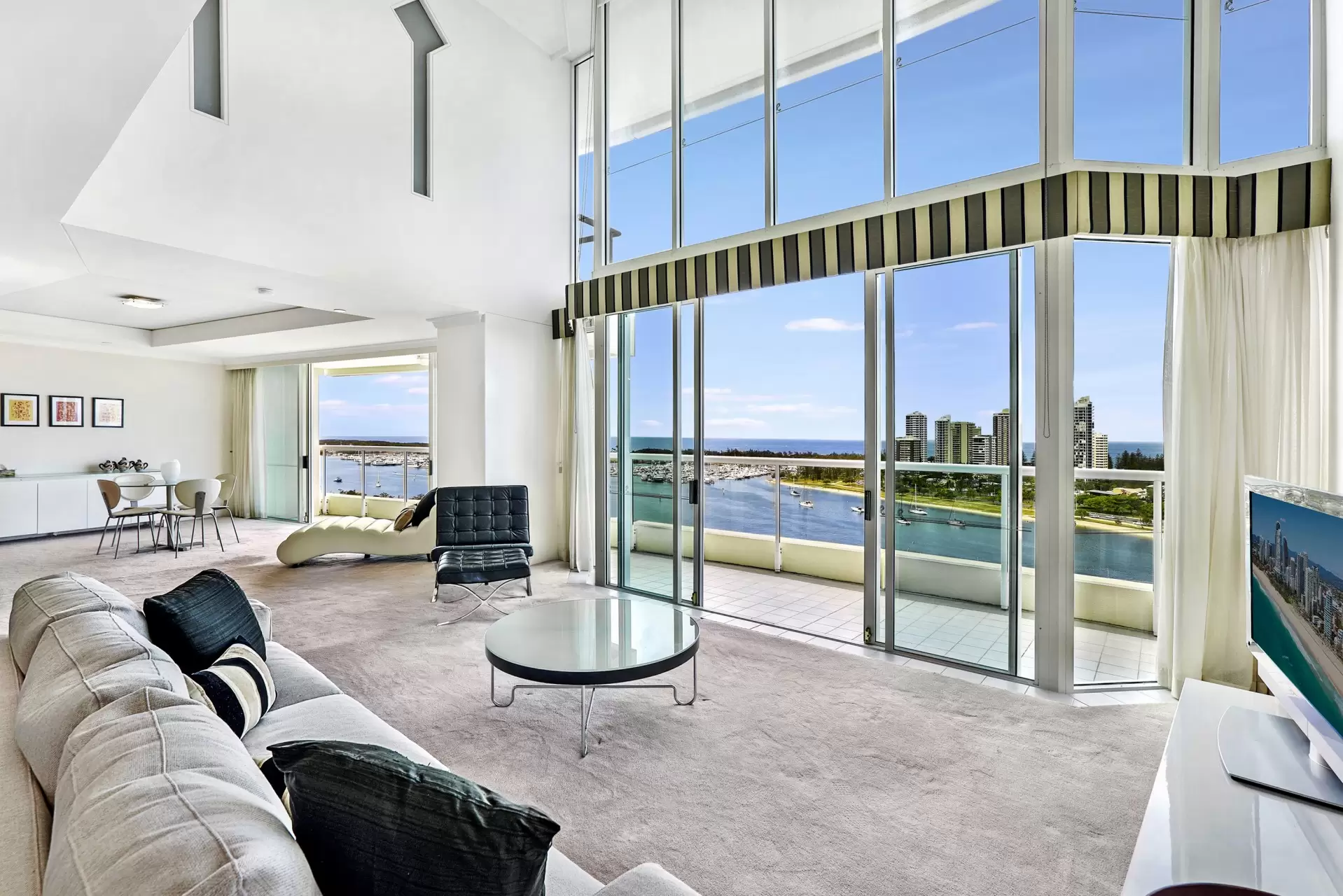 B17-3/75 Brighton Parade, Southport Sold by Queensland Sotheby's International Realty - image 1