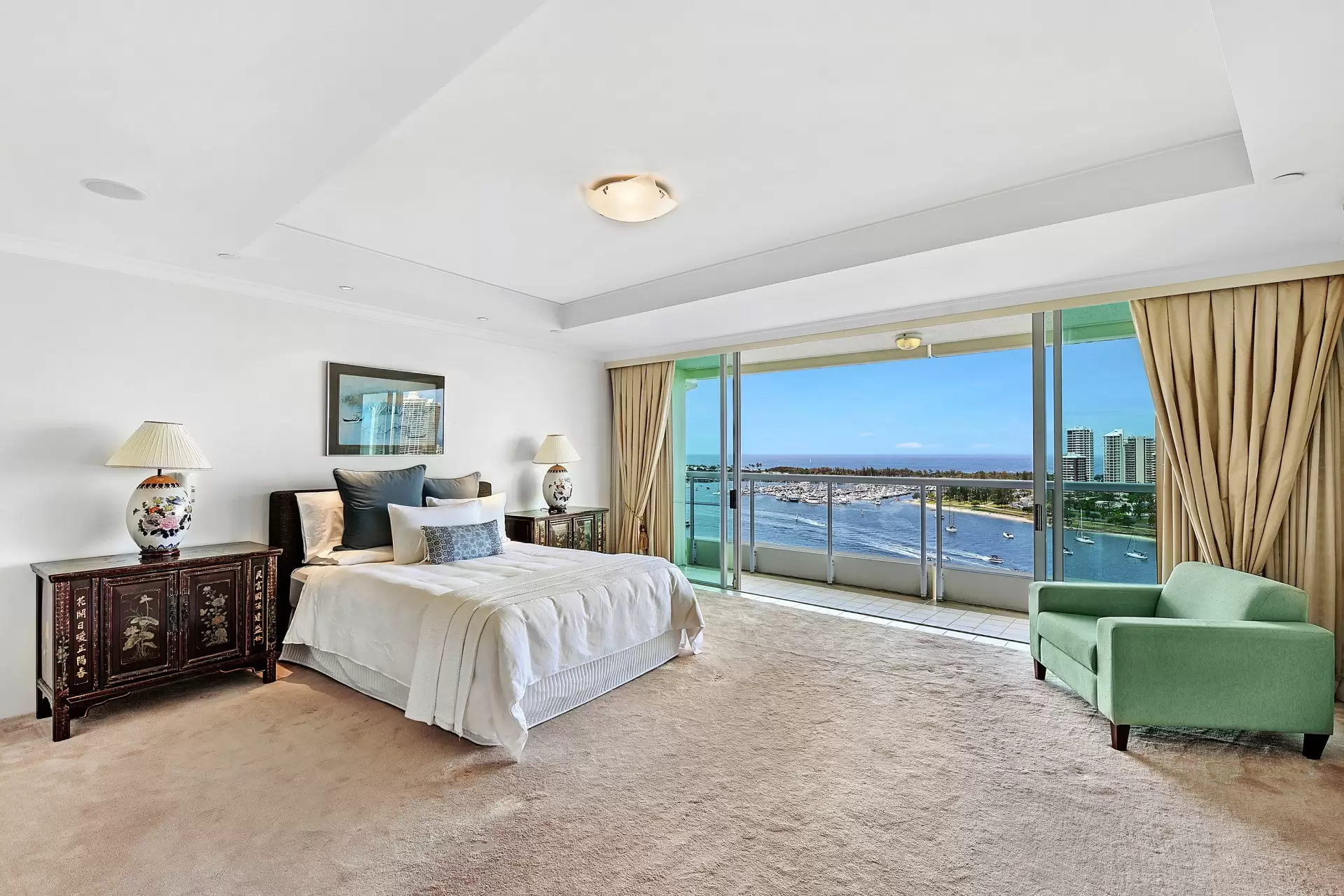 B17-3/75 Brighton Parade, Southport Sold by Queensland Sotheby's International Realty - image 1