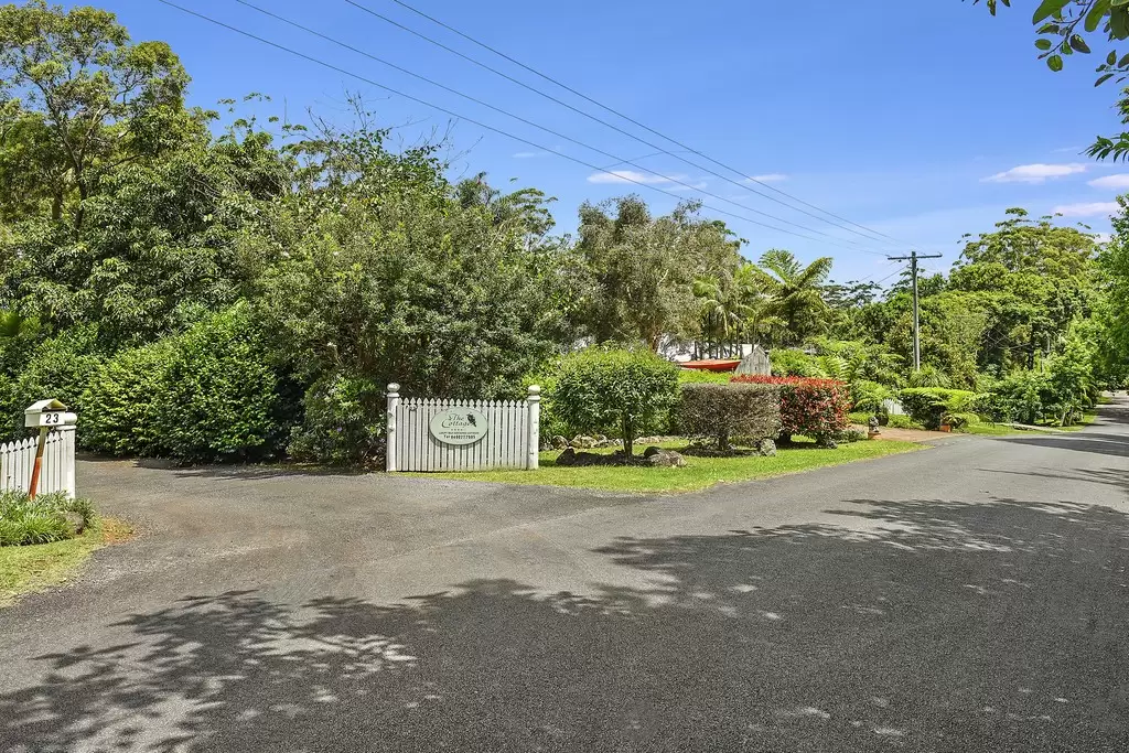 23 Kootenai Drive, Tamborine Mountain Sold by Queensland Sotheby's International Realty - image 1
