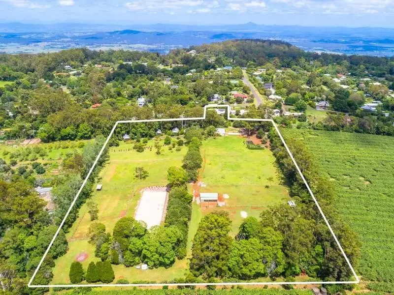 23 Kootenai Drive, Tamborine Mountain Sold by Queensland Sotheby's International Realty - image 1