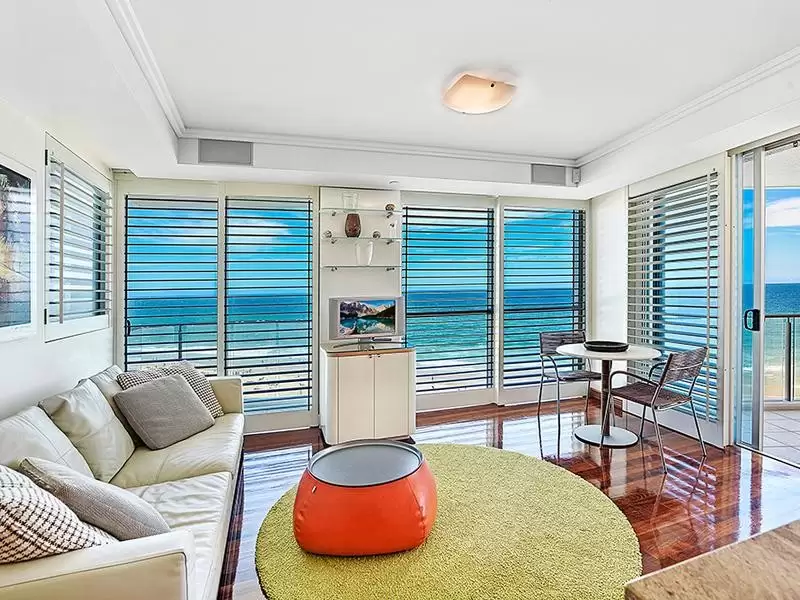 7/15 Northcliffe Terrace, Surfers Paradise Sold by Queensland Sotheby's International Realty - image 1