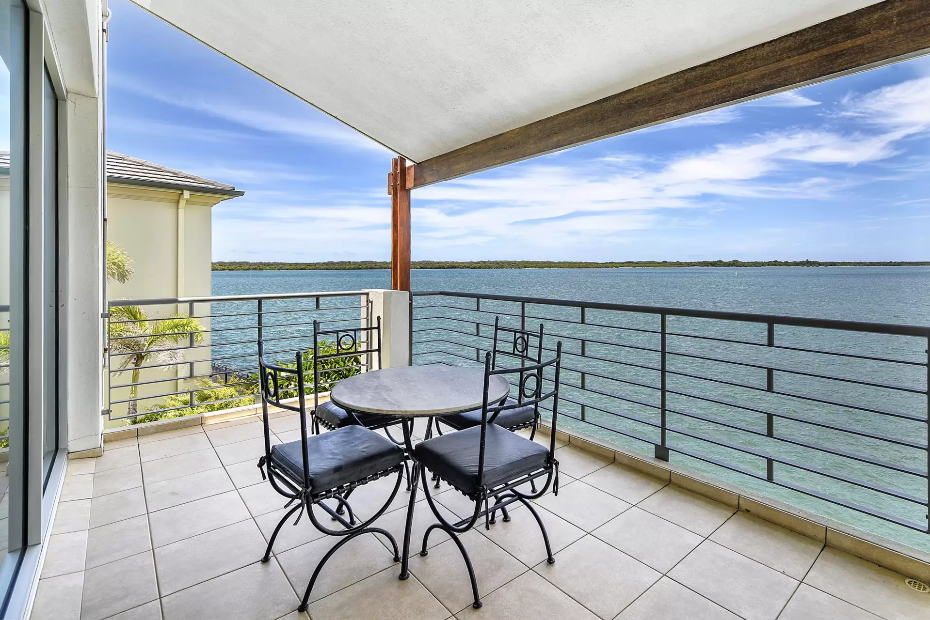 44 King Charles Drive, Sovereign Islands Sold by Queensland Sotheby's International Realty - image 1