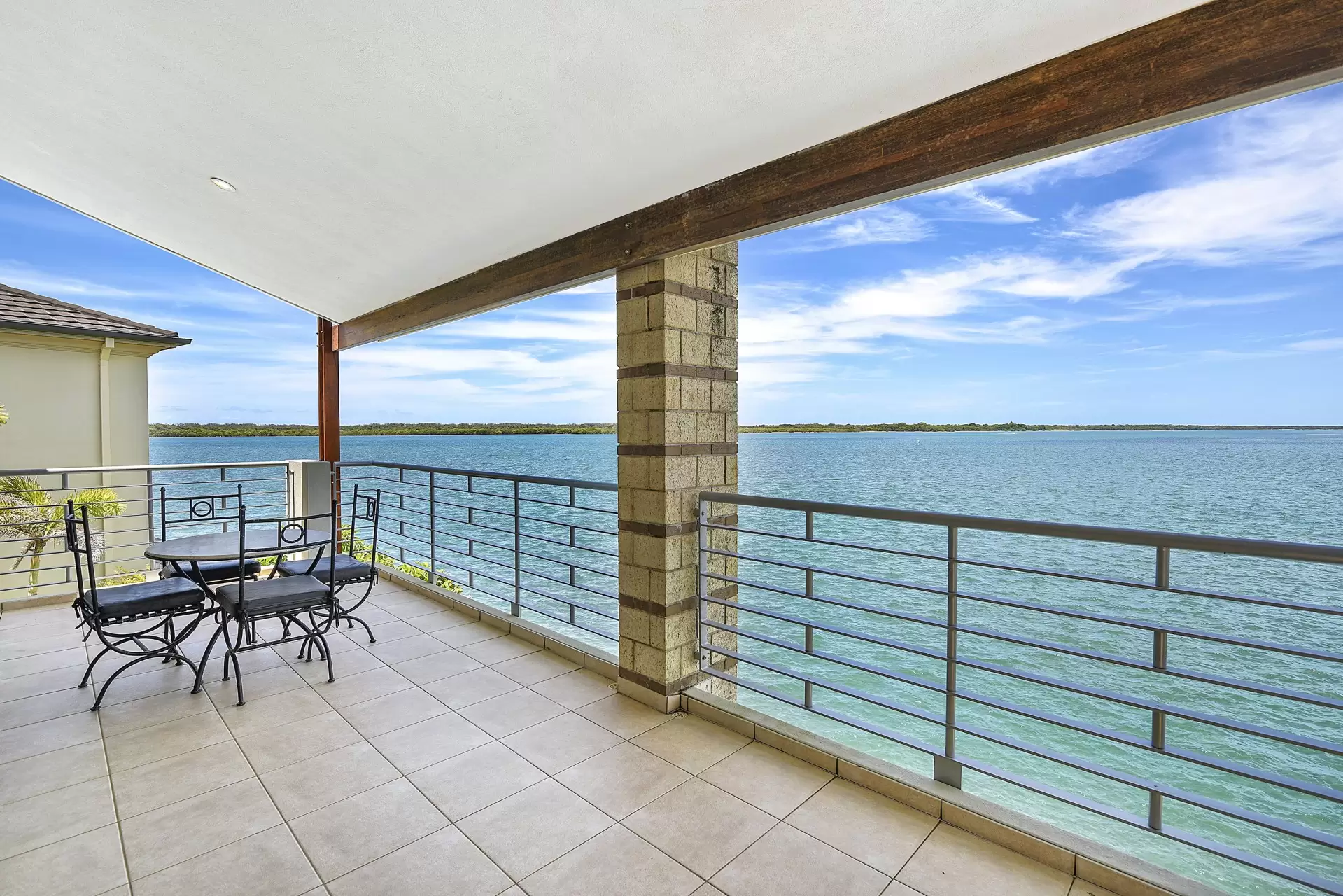 44 King Charles Drive, Sovereign Islands Sold by Queensland Sotheby's International Realty - image 1