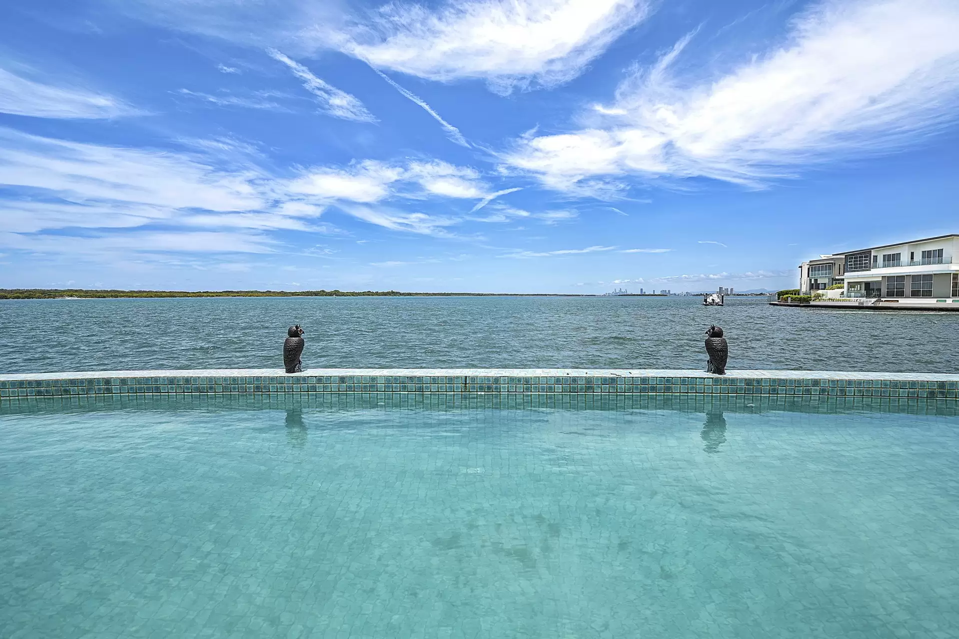 44 King Charles Drive, Sovereign Islands Sold by Queensland Sotheby's International Realty - image 1