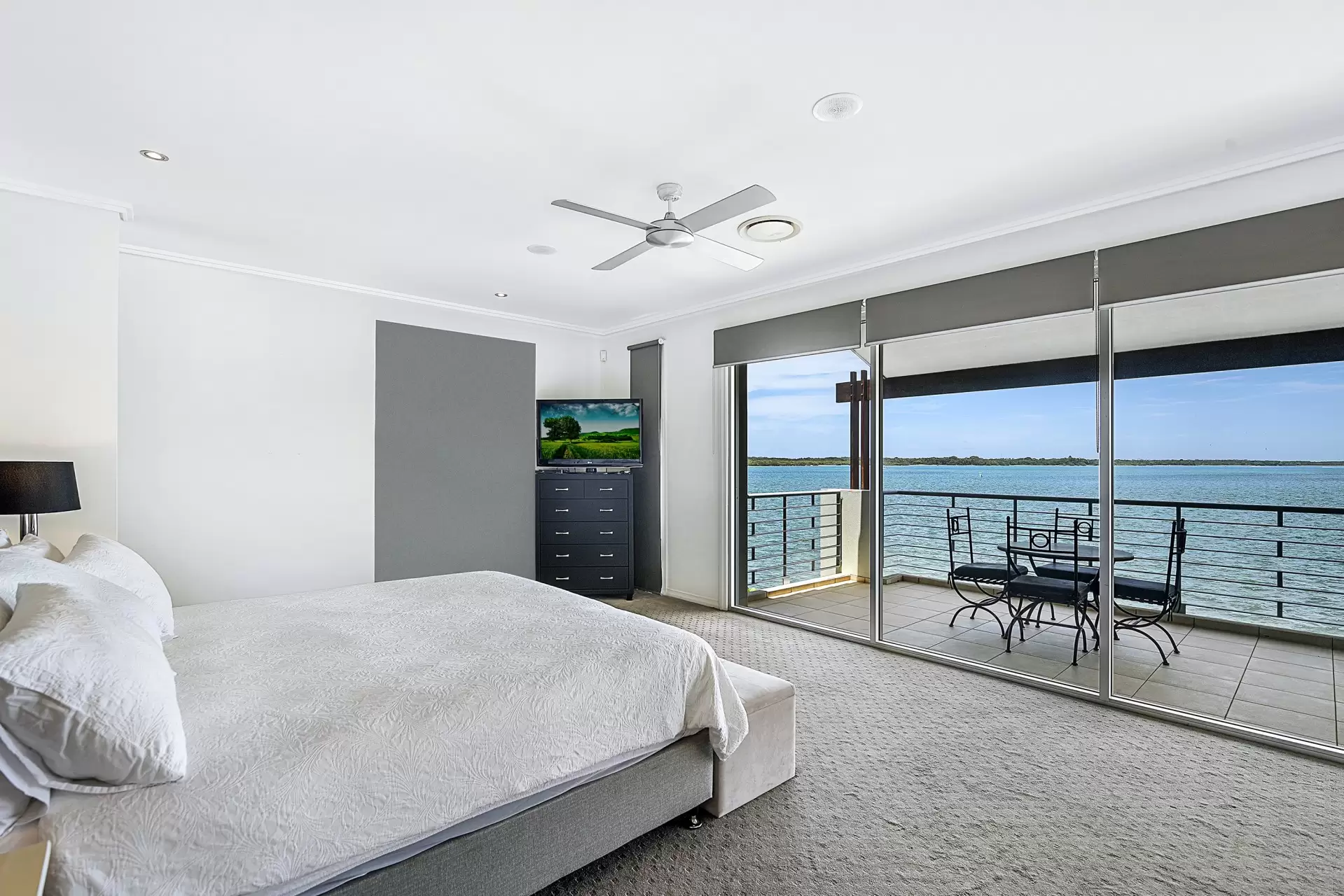 44 King Charles Drive, Sovereign Islands Sold by Queensland Sotheby's International Realty - image 1