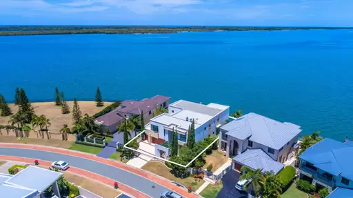 44 King Charles Drive, Sovereign Islands Sold by 
