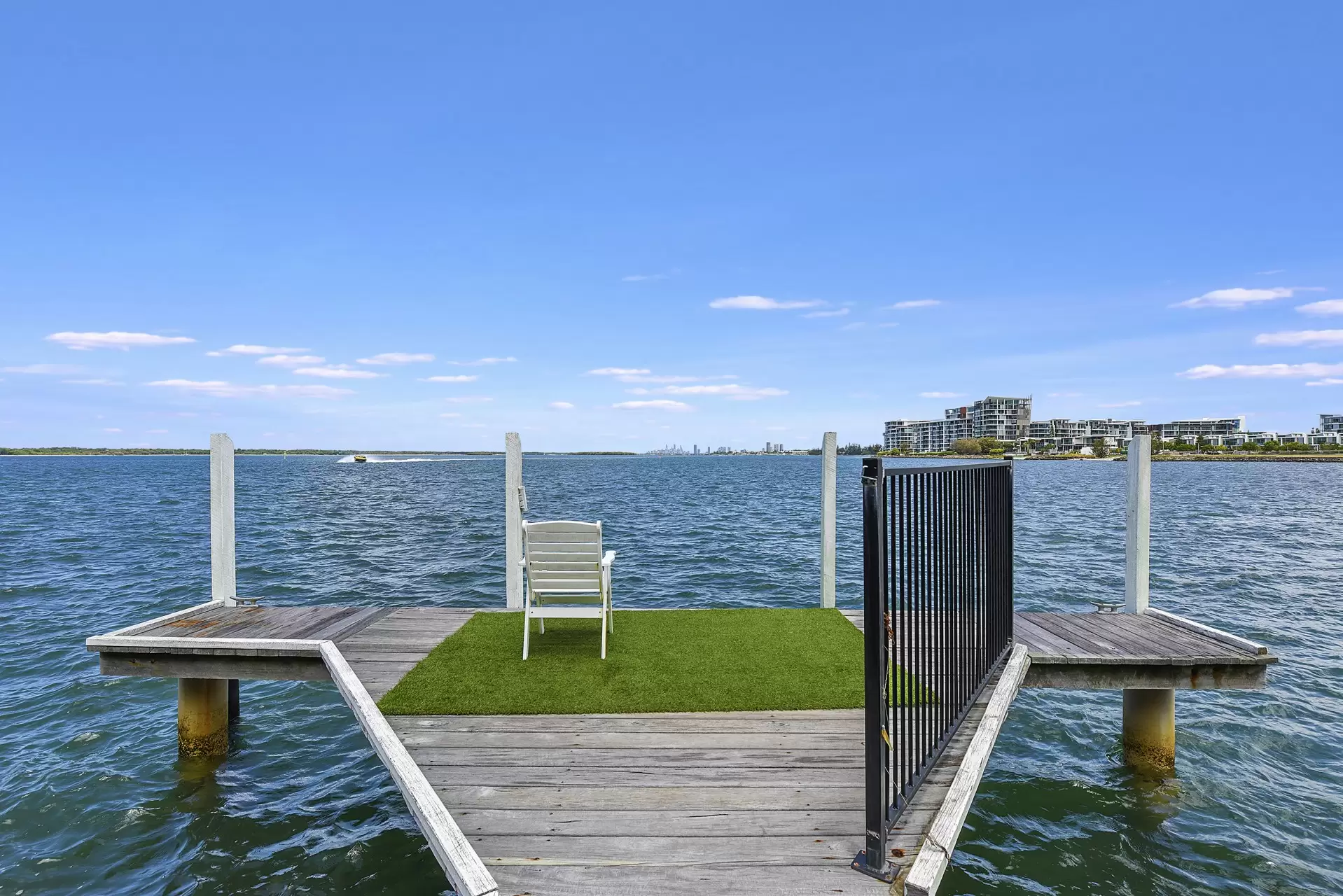 19 King Arthurs Court, Sovereign Islands Sold by Queensland Sotheby's International Realty - image 1
