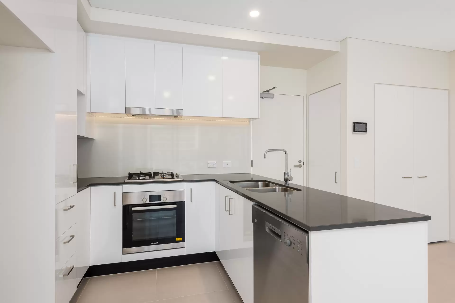 707/50 McLachlan Street, Fortitude Valley Sold by  - image 1