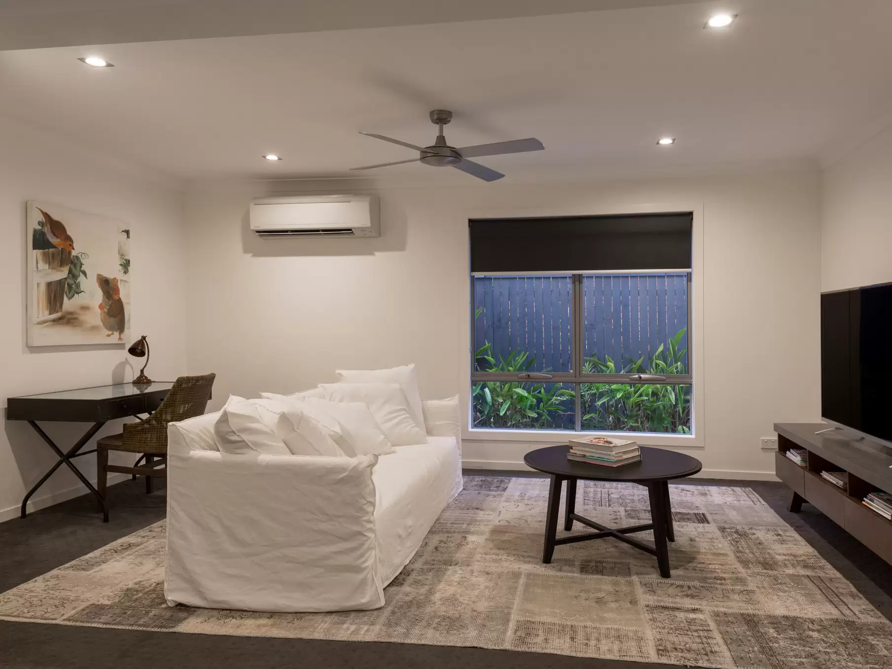 20 Brindisi Avenue, Isle Of Capri Sold by Queensland Sotheby's International Realty - image 1