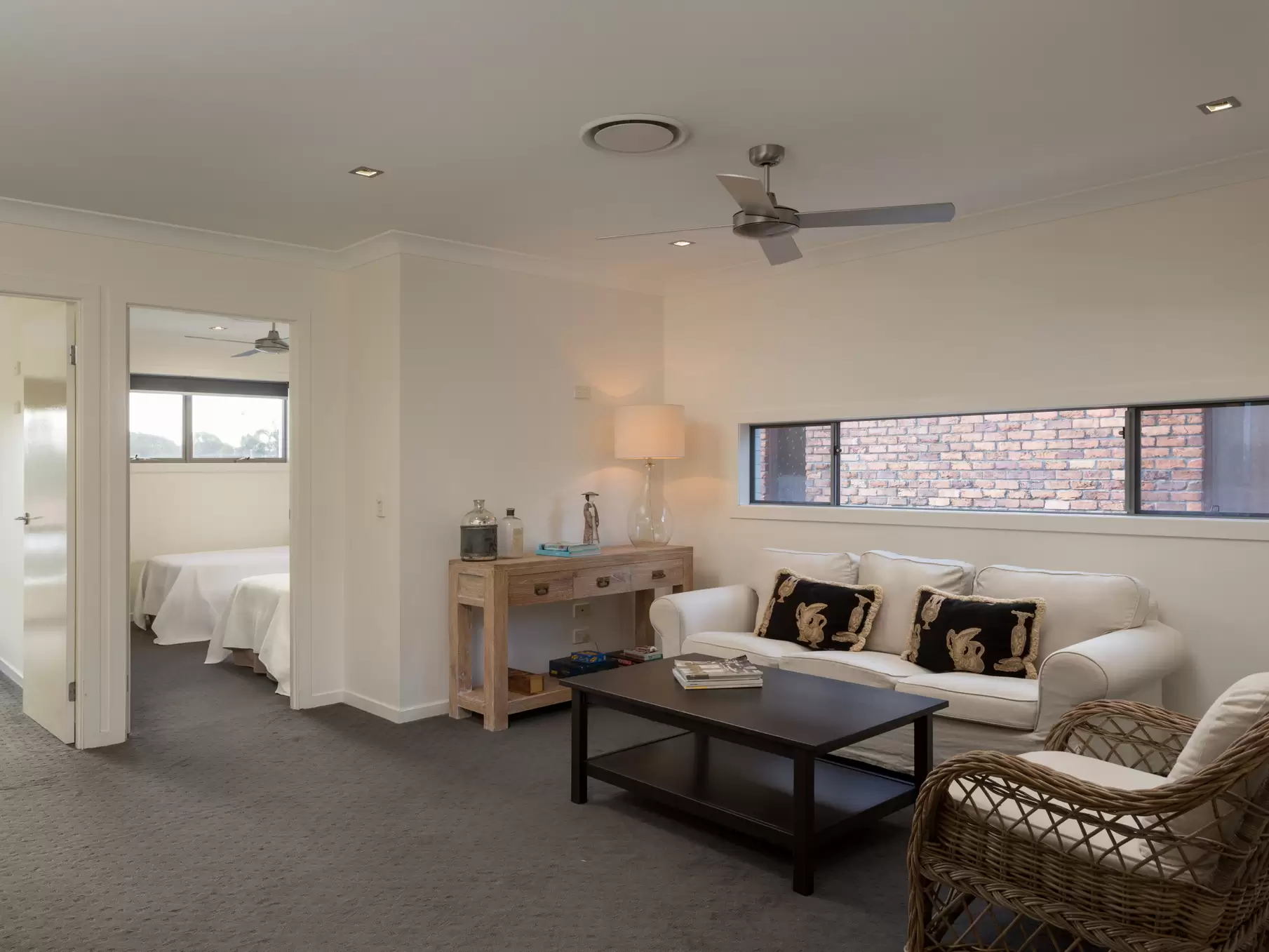 20 Brindisi Avenue, Isle Of Capri Sold by Queensland Sotheby's International Realty - image 1