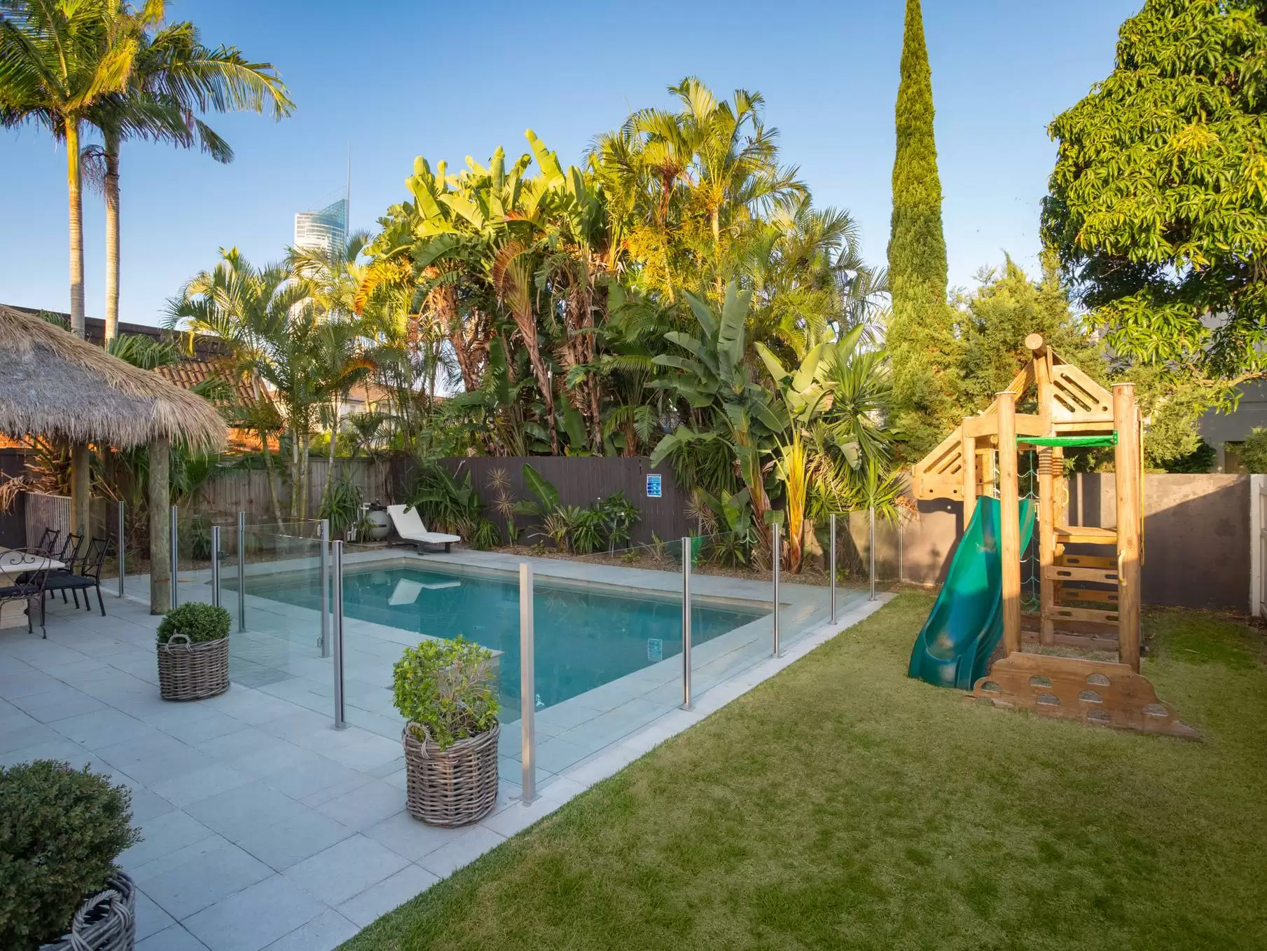 20 Brindisi Avenue, Isle Of Capri Sold by Queensland Sotheby's International Realty - image 1