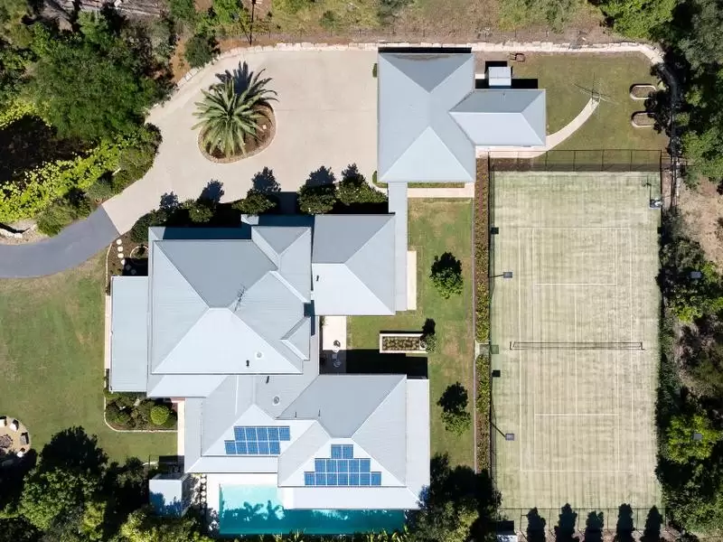443 Formosa Road, Gumdale Sold by Queensland Sotheby's International Realty - image 1