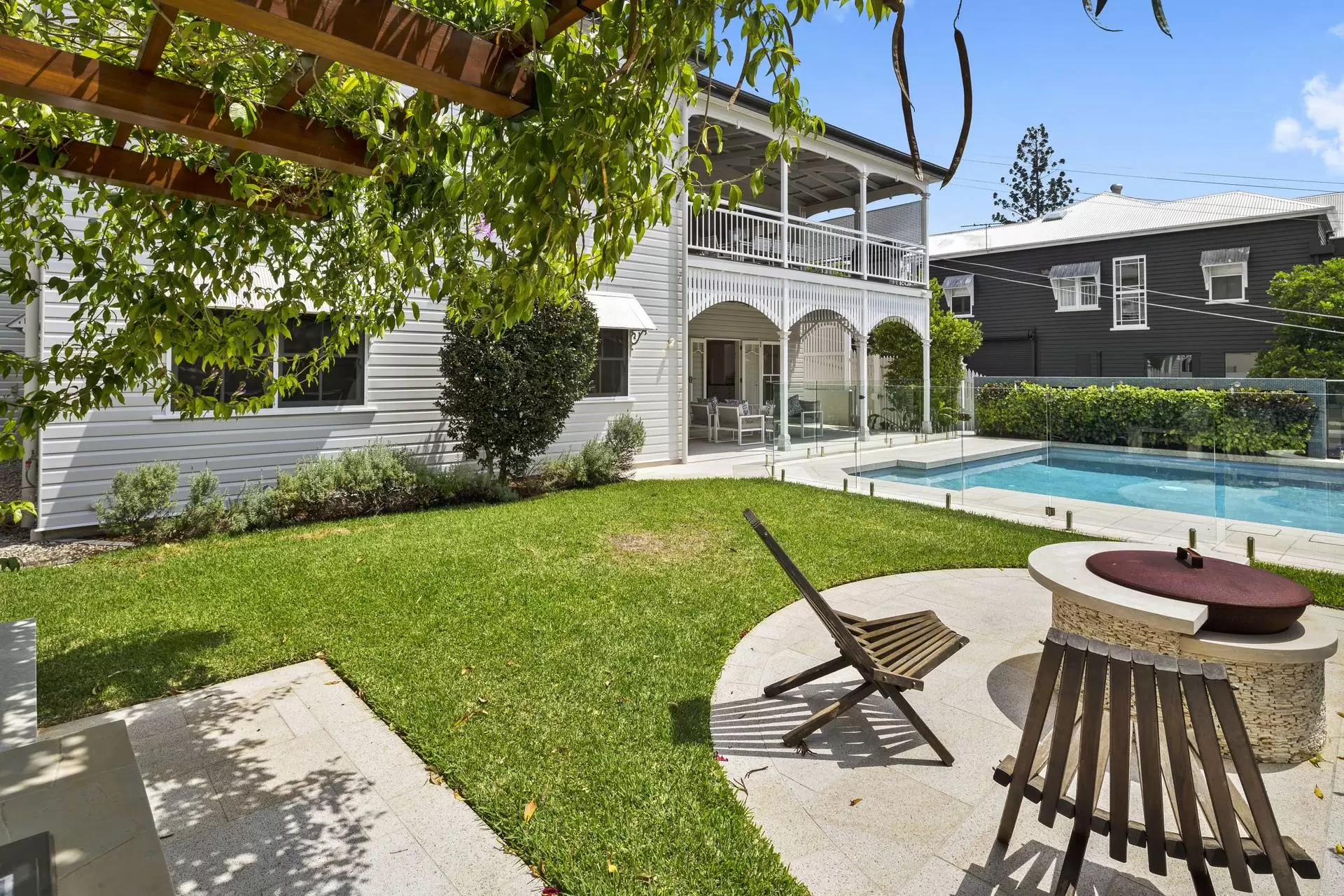 92 Enoggera Terrace, Paddington Sold by Queensland Sotheby's International Realty - image 1