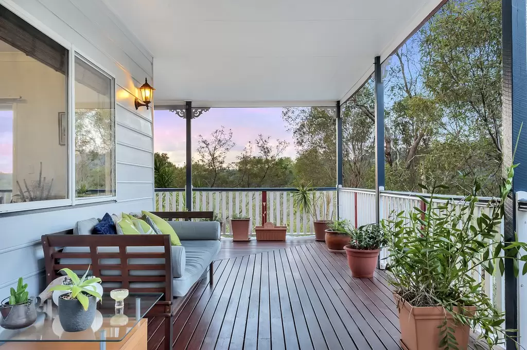16 Ernest Krause Drive, Closeburn Sold by Queensland Sotheby's International Realty - image 1