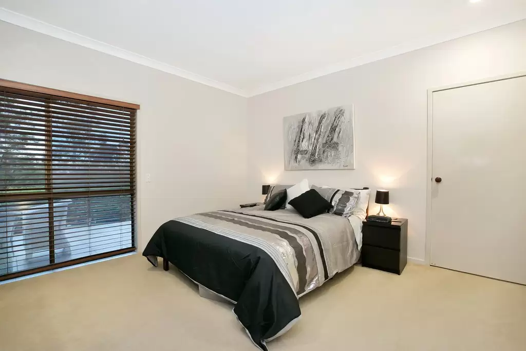 5 Lamorna Court, Ferny Hills Sold by Queensland Sotheby's International Realty - image 1