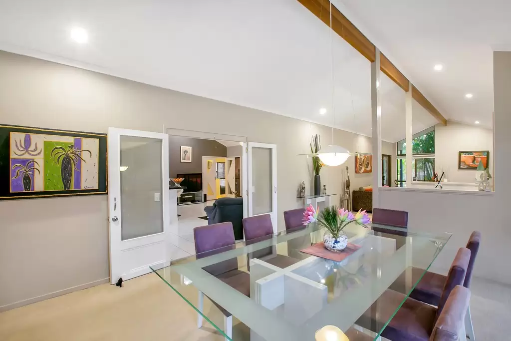 5 Lamorna Court, Ferny Hills Sold by Queensland Sotheby's International Realty - image 1