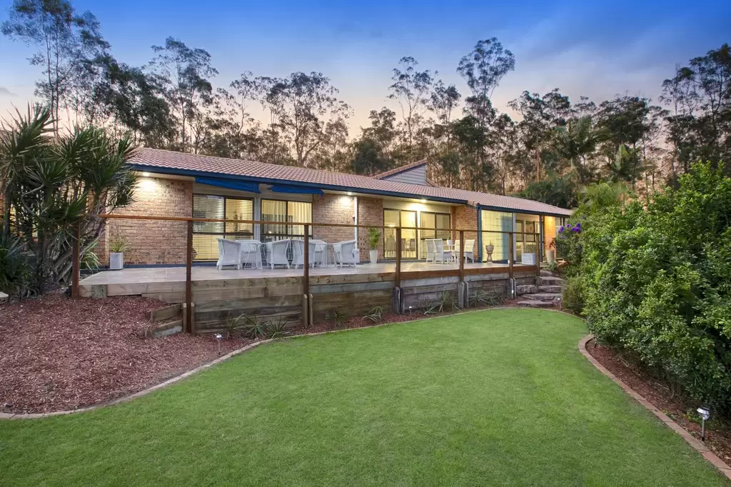 5 Lamorna Court, Ferny Hills Sold by Queensland Sotheby's International Realty - image 1